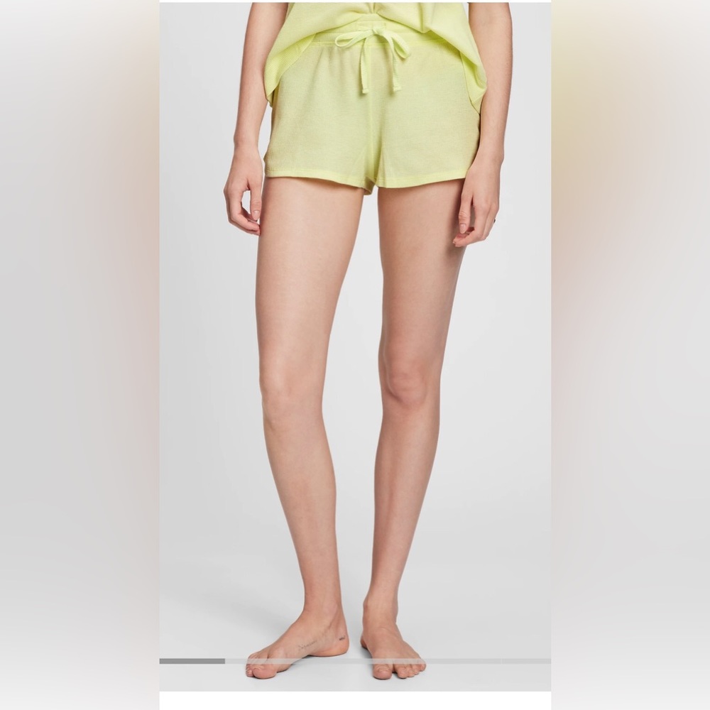 GAP Shorts - Picture 1 of 6